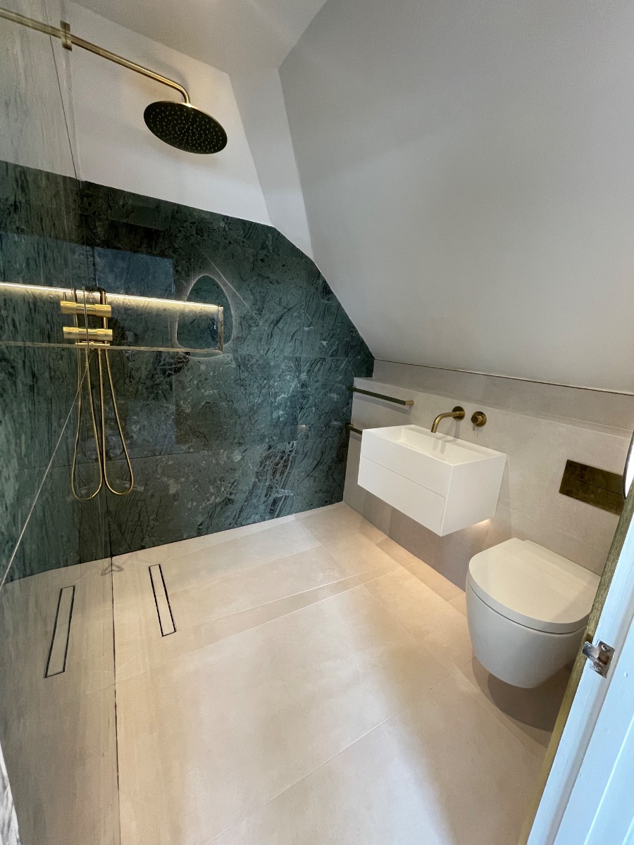 Bathroom Fitter: Image 1